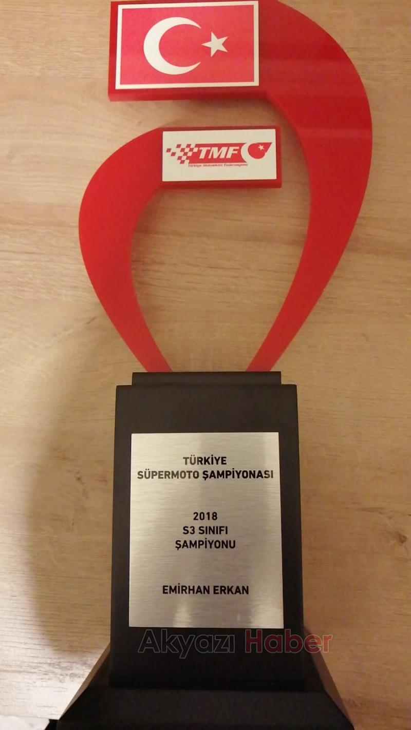 Şampiyonlar Ödüllendirildi