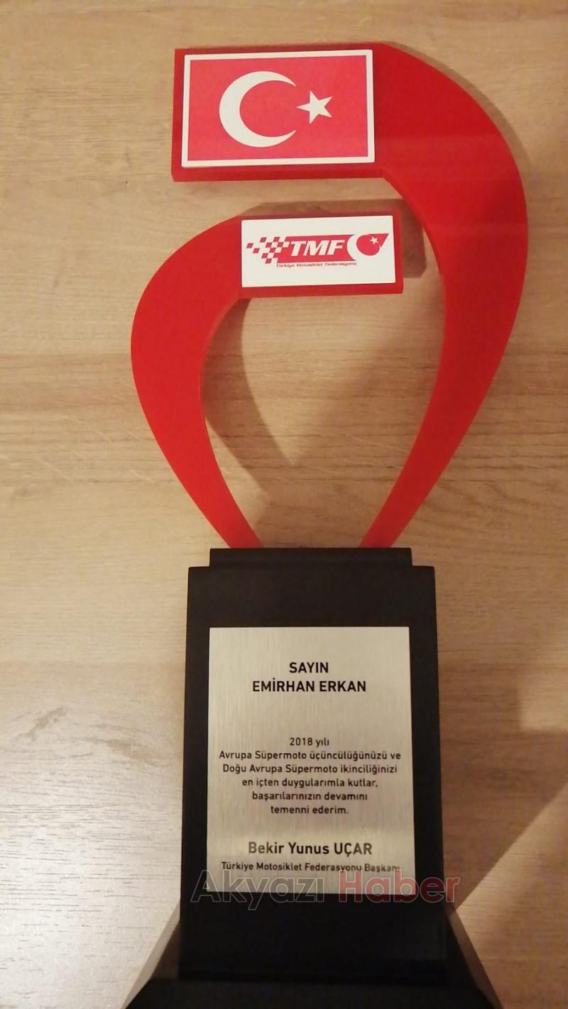 Şampiyonlar Ödüllendirildi