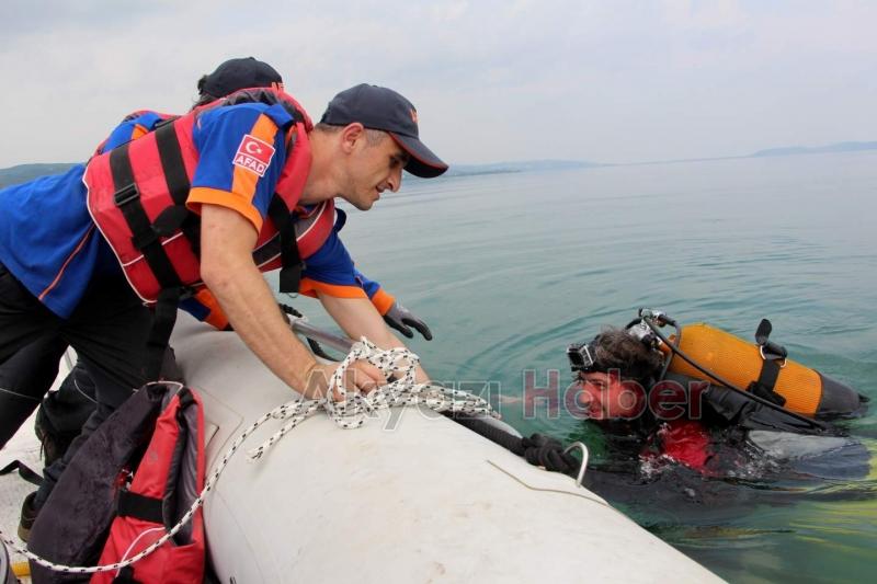 Sapanca Gölü'nde hareketli dakikalar