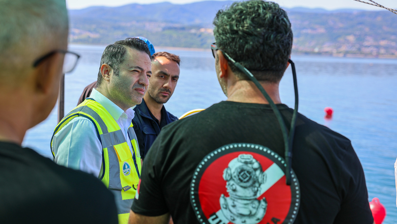 Sapanca Gölü'nde su alma hatları dalgıçlar ile temizleniyor