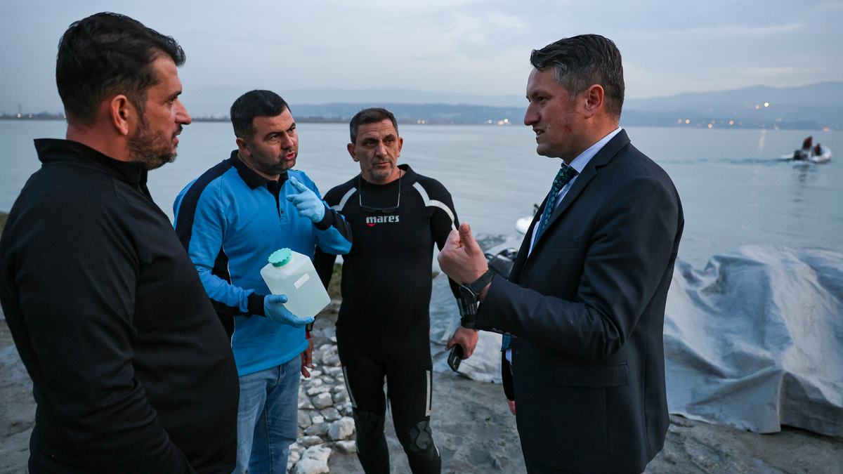 Sapanca Gölü'ndeki kabarcıklar endişe oluşturmuştu; SASKİ açıklama yaptı