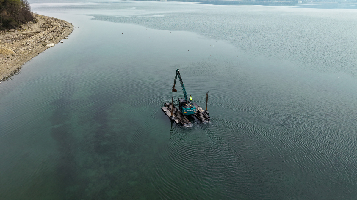 Sapanca Gölü temizleniyor