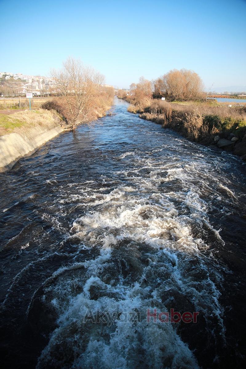 SAPANCA GÖLÜN'DE SU MAKSİMUM SEVİYEYE ULAŞTI