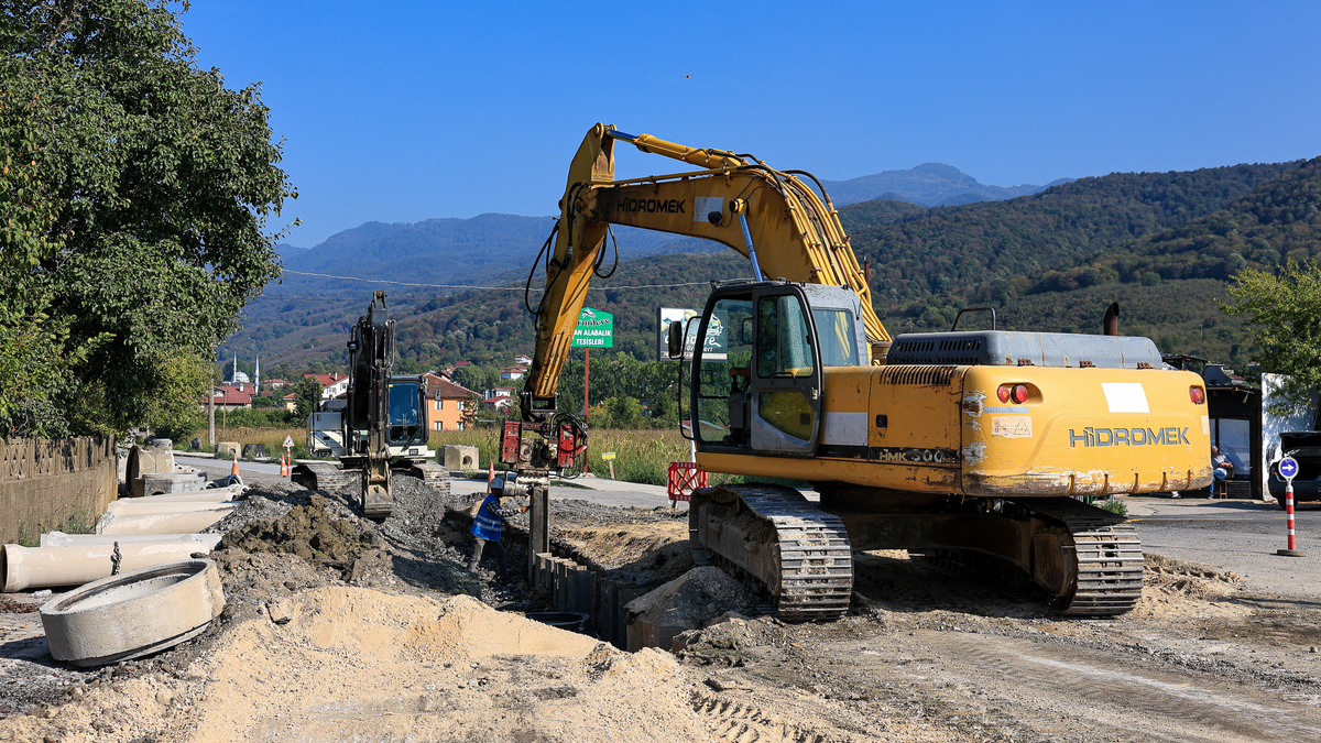 SASKİ Akyazı'da 5 mahallenin altyapısını yeniledi