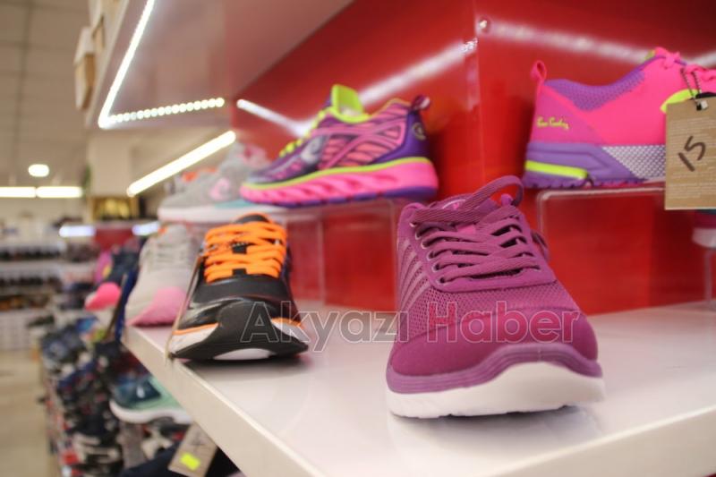 Savaş Kundura dan Benzersiz Fiyatlar