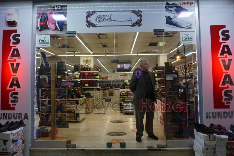 Savaş Kundura’da Fiyatlar Yarıya İndi!