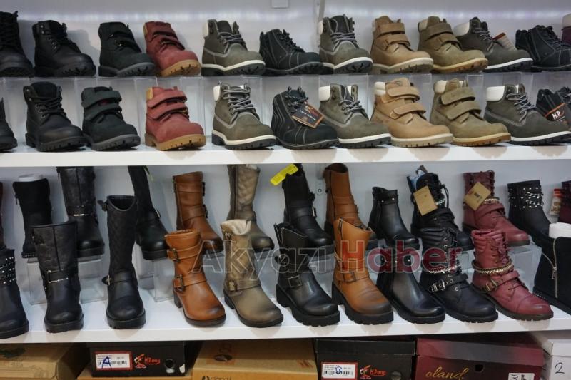 Savaş Kundura’da Fiyatlar Yarıya İndi!