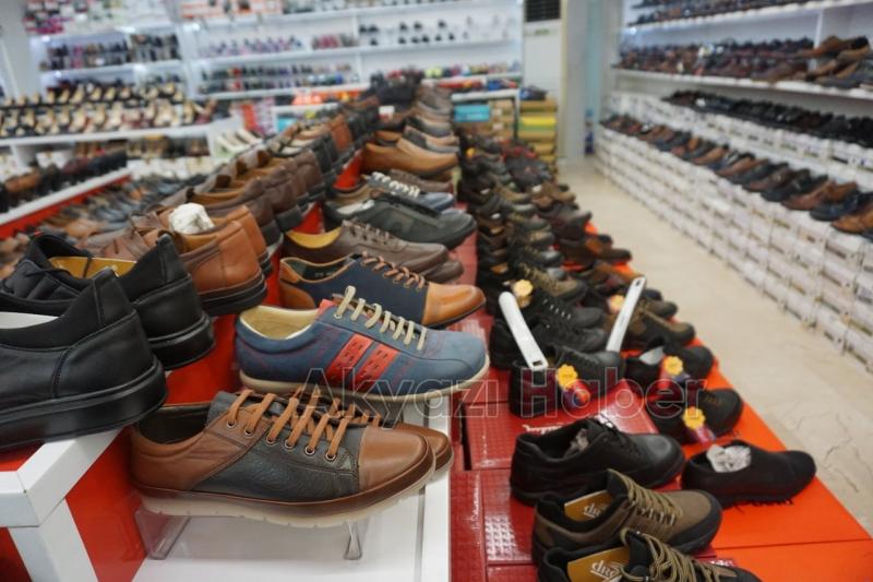 Savaş Kundura’da Fiyatlar Yarıya İndi!