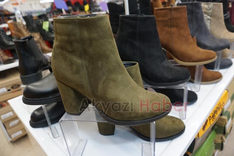 Savaş Kundura’da Fiyatlar Yarıya İndi!