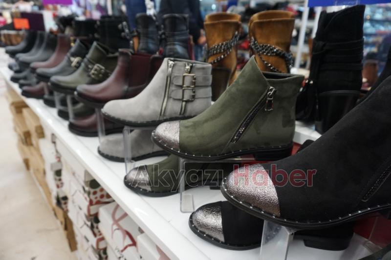 Savaş Kundura’da Fiyatlar Yarıya İndi!