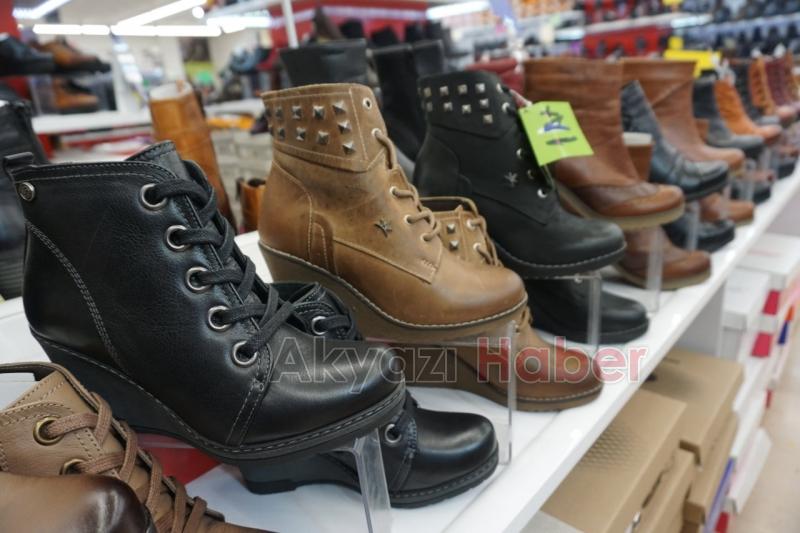 Savaş Kundura’da Fiyatlar Yarıya İndi!