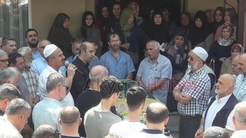 Şaziye Kınay Dualarla Defnedildi