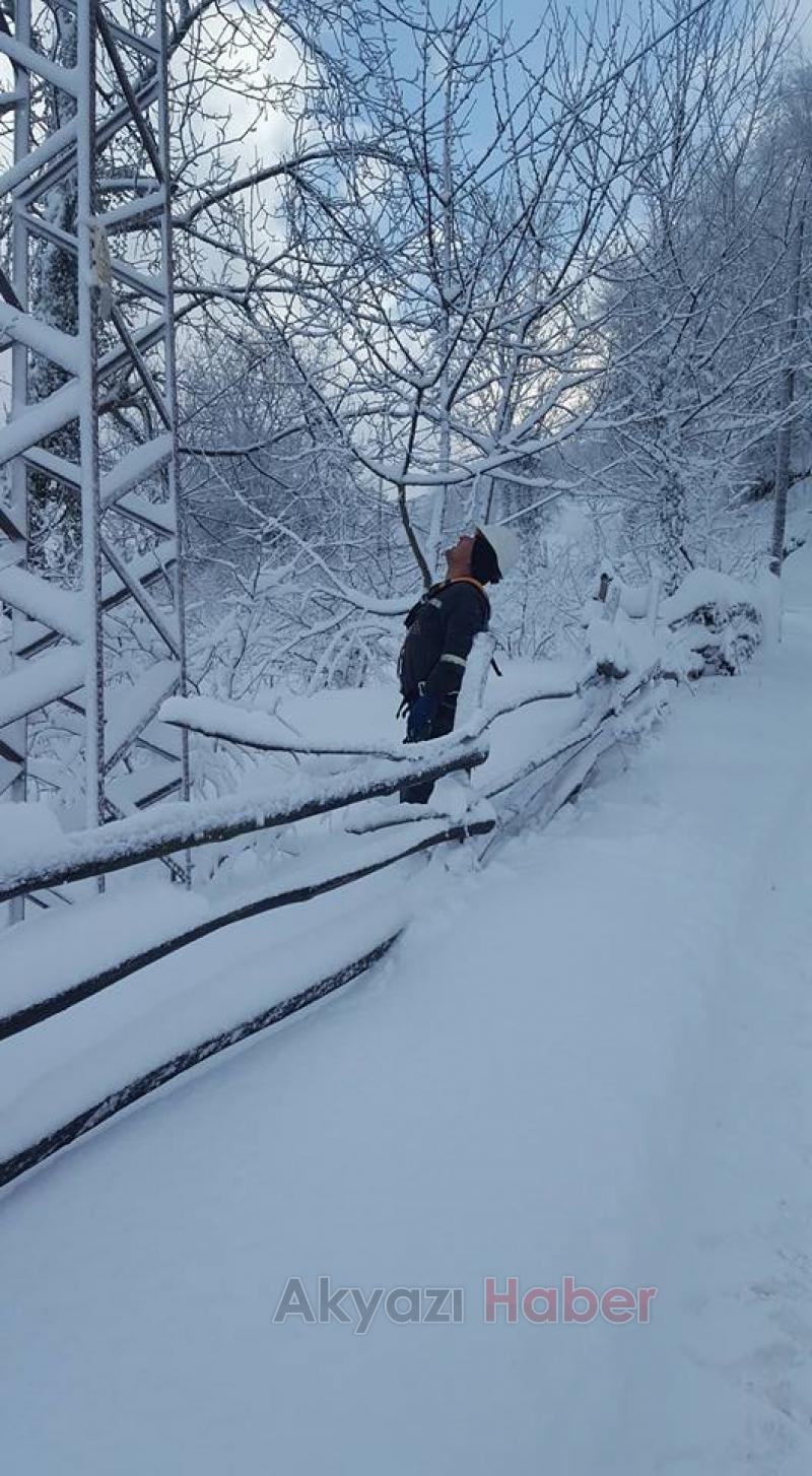 SEDAŞ EKİPLERİ ZORLU ŞARTLARDA ÇALIŞIYOR