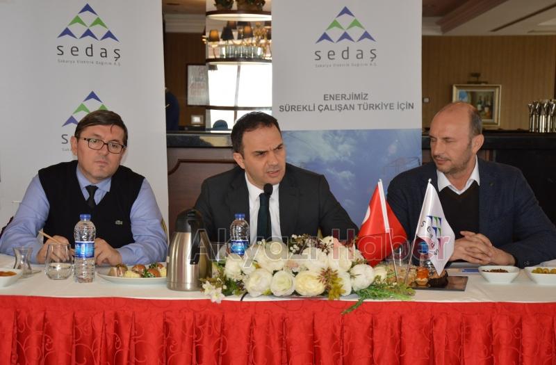 SEDAŞ İLE MUHTARLAR DERNEK BAŞKANLARI  BİR ARAYA GELDİ