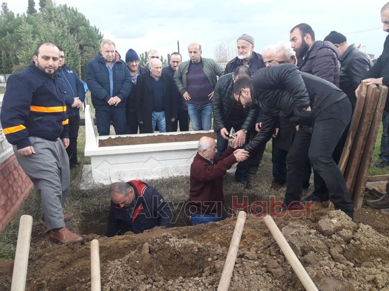 Şefik Şanlı Defnedildi