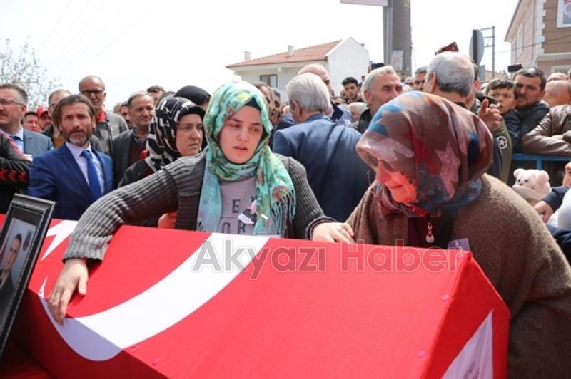 Şehidi binler uğurladı 