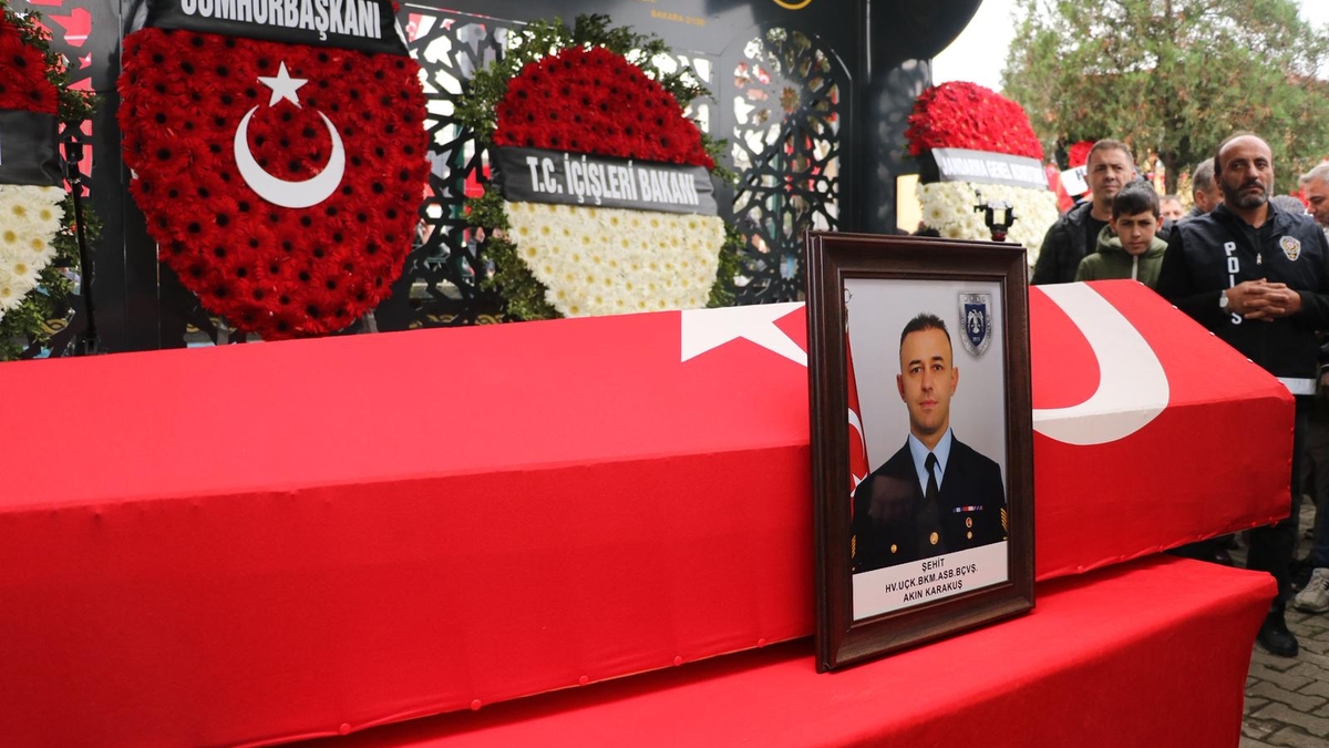 Şehidimiz Akın Karakuş'un naaşını baba ocağında