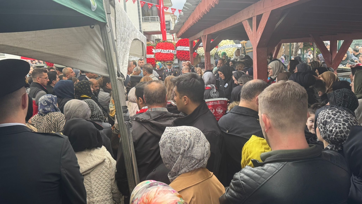 Şehit Akın Karakuş toprağa verildi