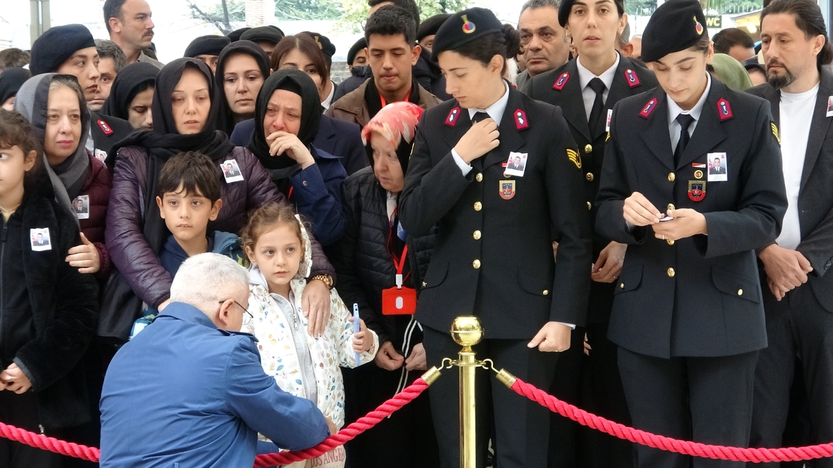 Şehit Astsubay Tacettin Gün toprağa verildi