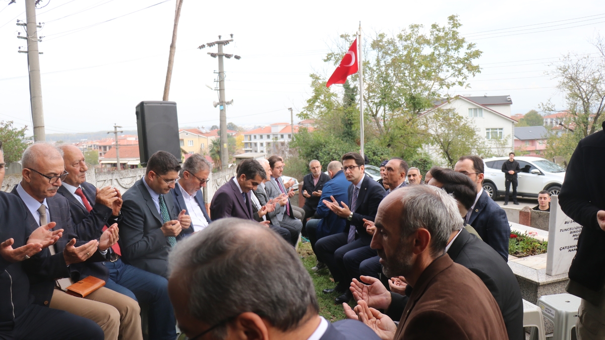 Şehit Kaymakam Safitürk mezarı başında anıldı