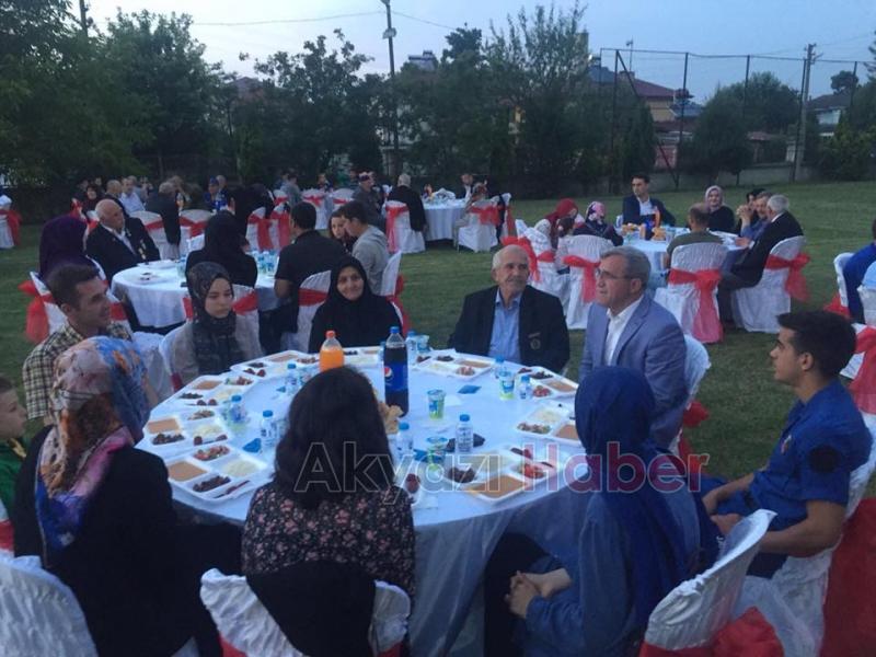Şehit ve Gazi Yakınları İftarda Buluştu