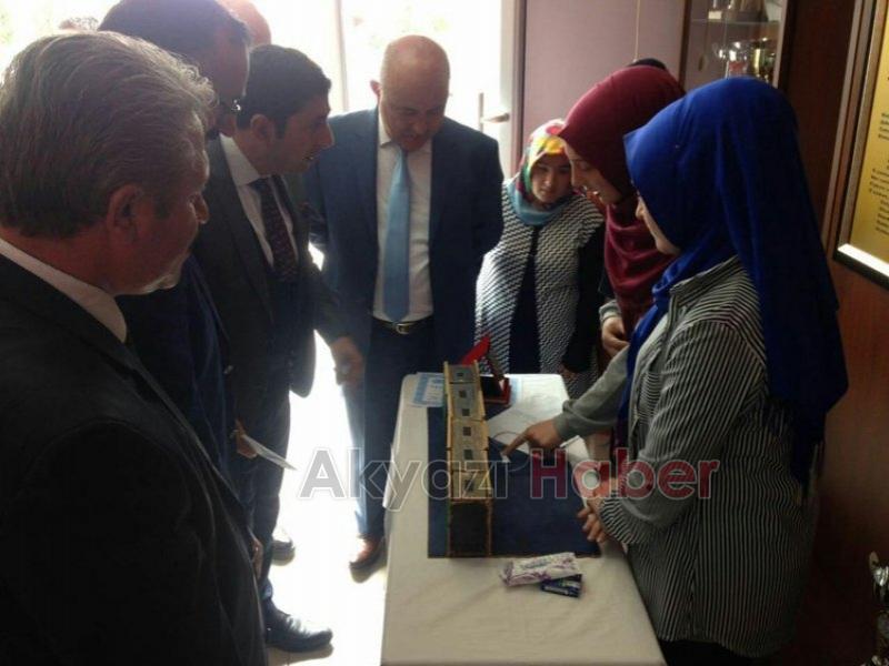 ŞEHİT YÜZBAŞI HALİL İBRAHİM SERT ANADOLU LİSESİNDEN BİLİM ŞENLİĞİ