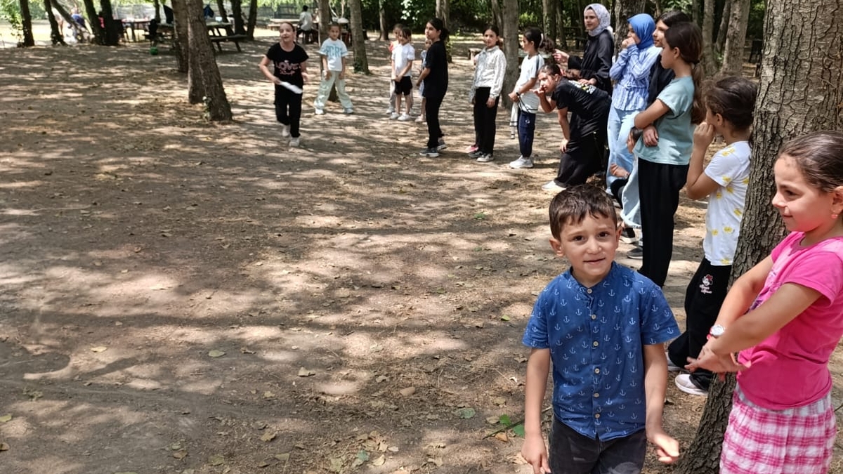 Şehitali Camii Derneği'nden Kur'an Kursu öğrencilerine mangal etkinliği