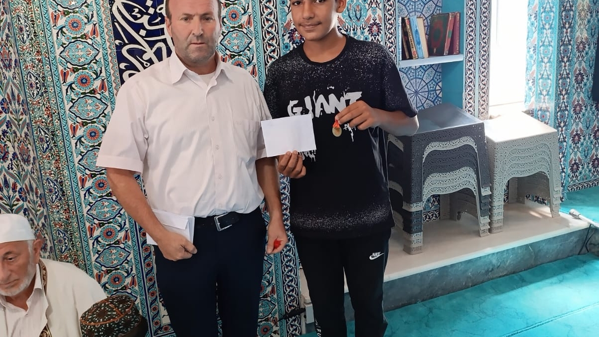 Şehitali Camii Derneği'nden Kur'an Kursu öğrencilerine mangal etkinliği