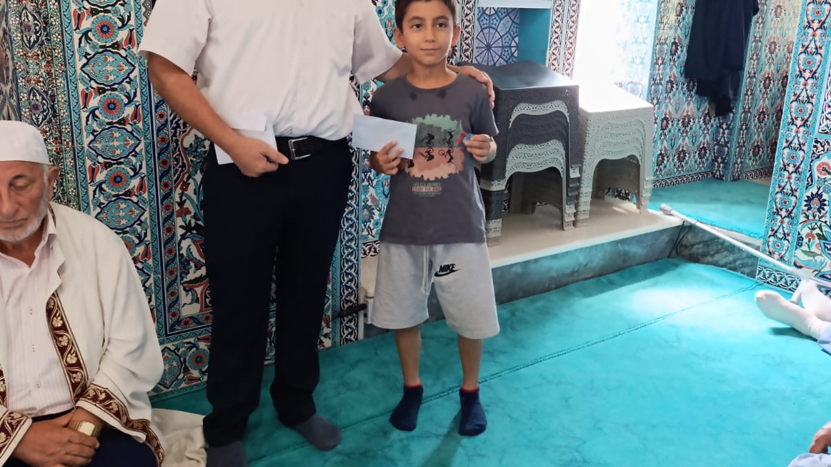 Şehitali Camii Derneği'nden Kur'an Kursu öğrencilerine mangal etkinliği