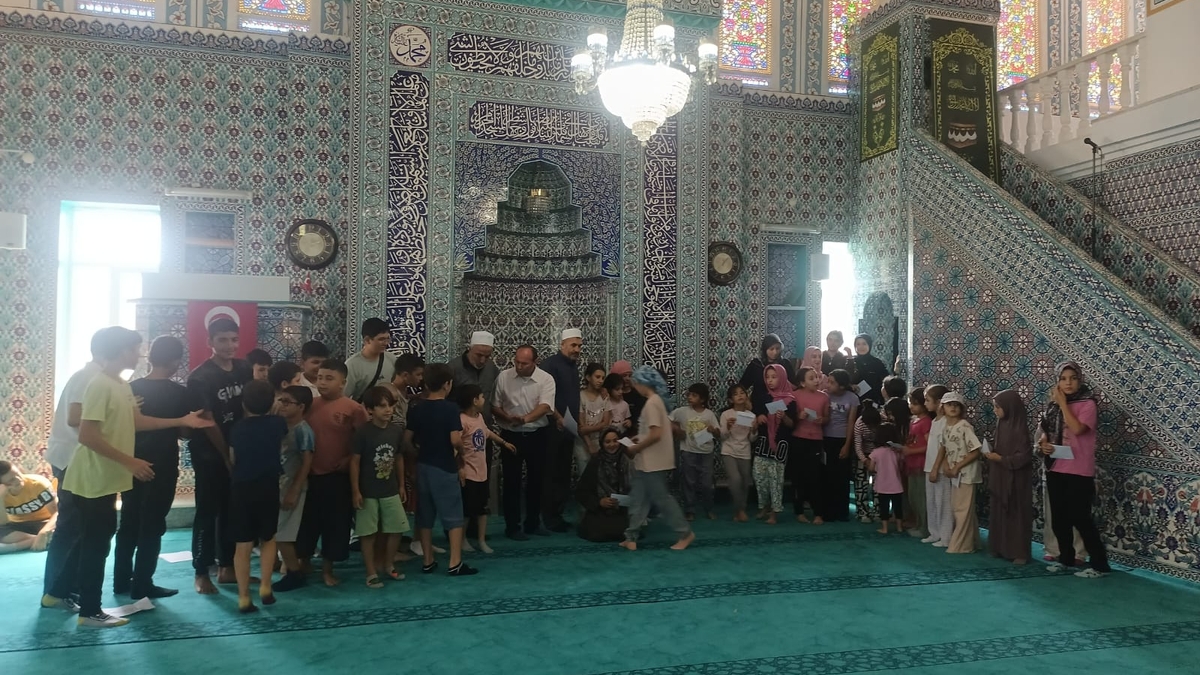 Şehitali Camii Derneği'nden Kur'an Kursu öğrencilerine mangal etkinliği