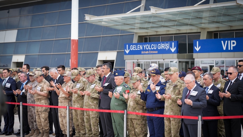 Şehitlerimiz için tören düzenlendi