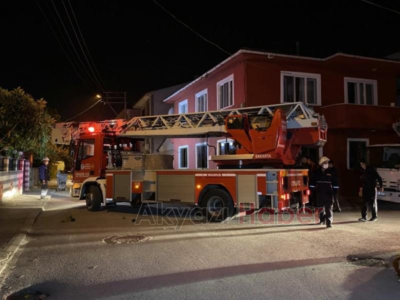 Şeker Mahallede yangın evsiz kaldılar