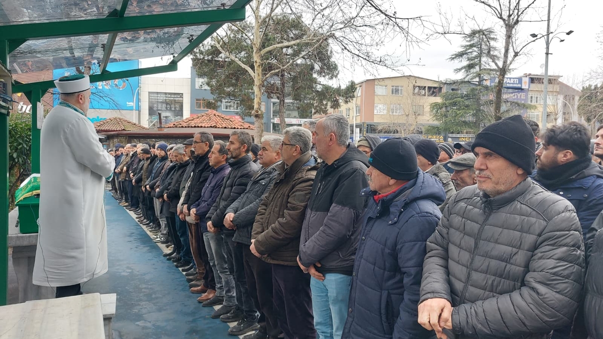 Selim Biçer Dualarla Son Yolculuğuna Uğurlandı 