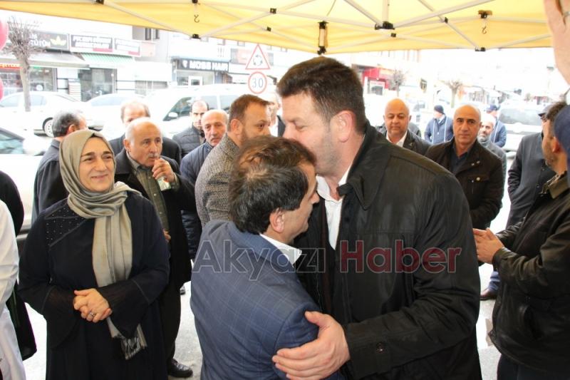 SENA ECZANESi YOĞUN KATILIMLA AÇILDI