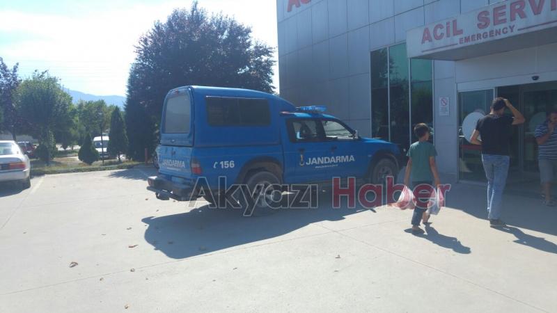 Şenliklerde Silah Çekerken Kendini Vurdu 