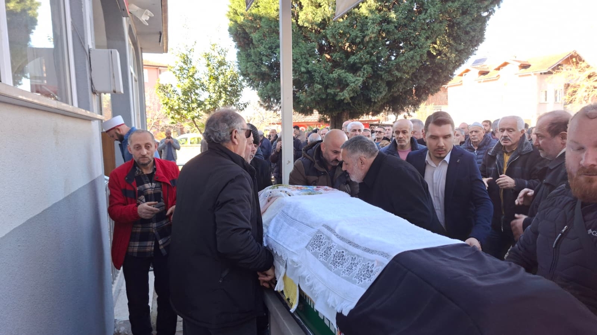 Şerefnur Kalyoncu Gözyaşlarıyla Son Yolculuğuna Uğurlandı 