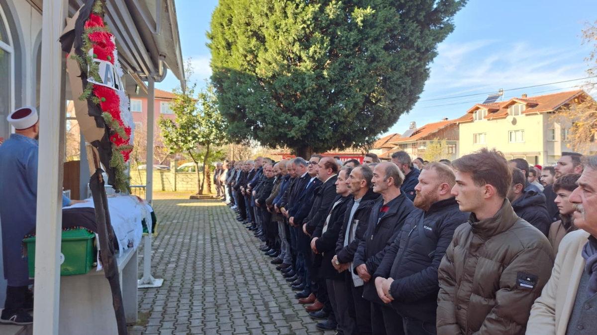 Şerefnur Kalyoncu Gözyaşlarıyla Son Yolculuğuna Uğurlandı 