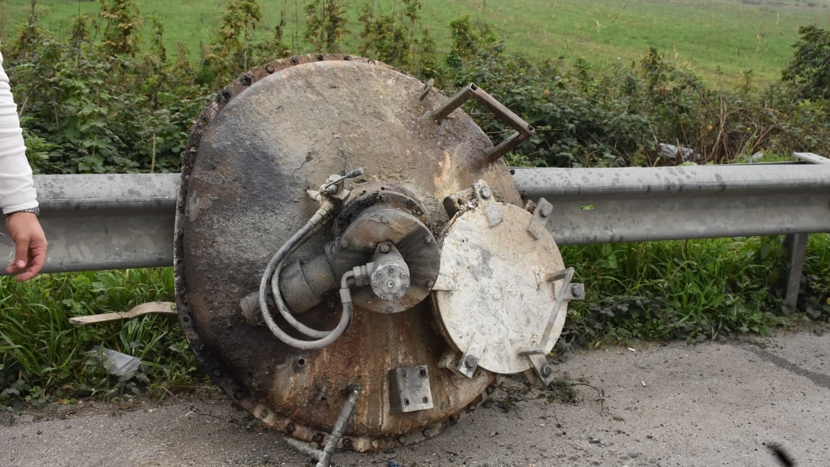 Şerit çizme makinesinin kazanı patladı