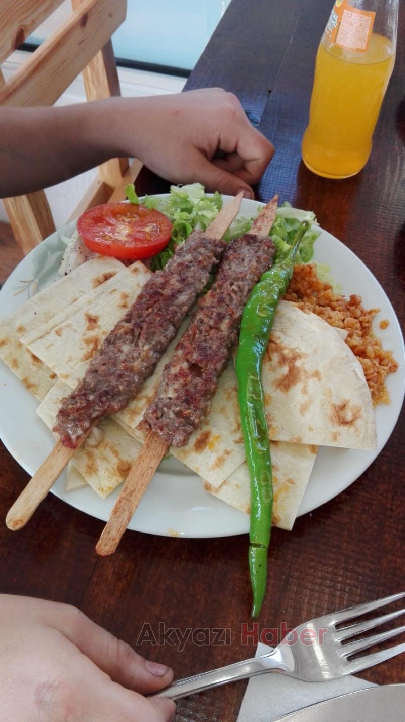 Servet Ustada Lahmacun 4 TL