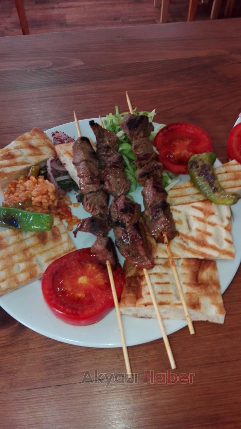 Servet Ustada Lahmacun 4 TL