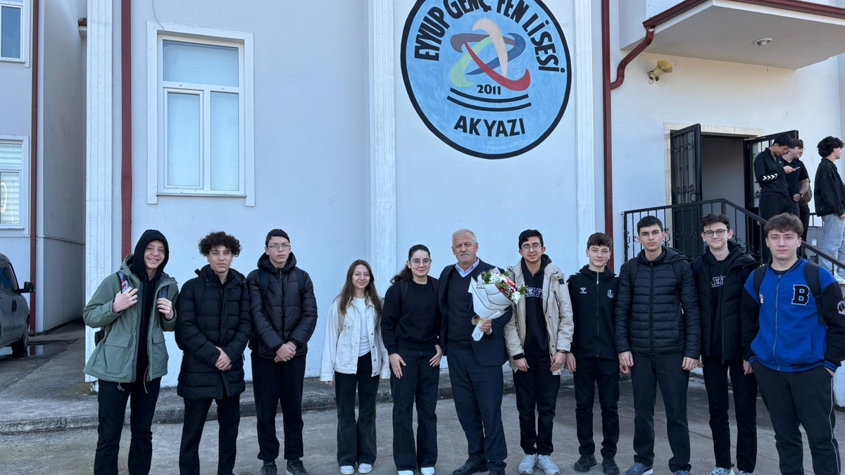 Servis Şoförü ve Arkadaşlarından Sare Kaya’ya Anlamlı ve Örnek Davranış