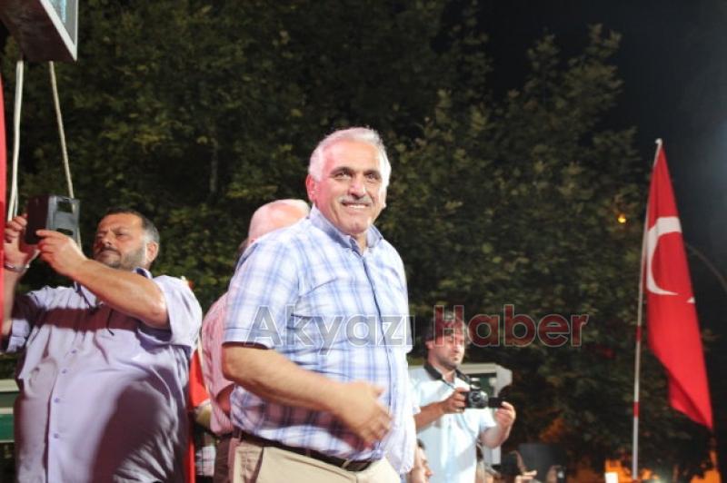 Şevki Yılmaz Demokrasi Nöbetinde Akyazılara Seslendi