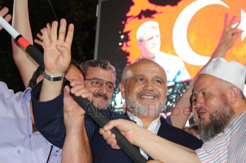 Şevki Yılmaz Demokrasi Nöbetinde Akyazılara Seslendi