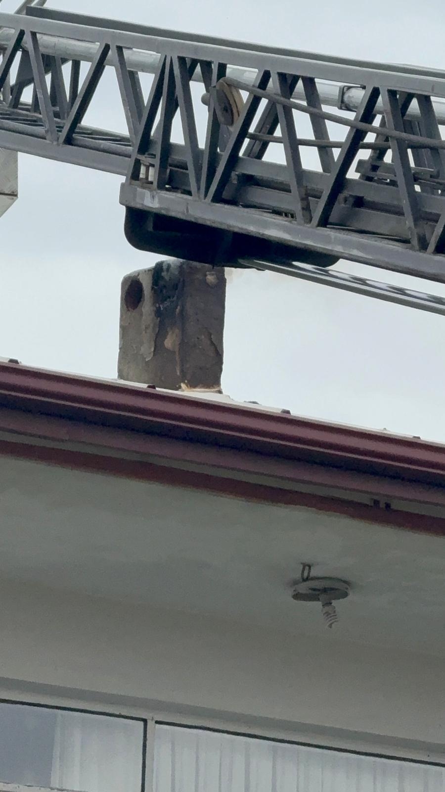 Seyfeler Mahallesinde çıkan baca yangını kısa sürede söndürüldü.