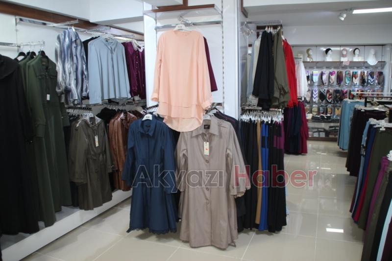 Sezonluk Kıyafetler İndirimli Fiyatlarla Moda Gündem'de