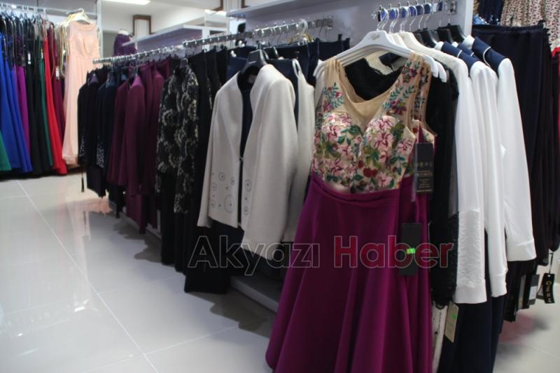 Sezonluk Kıyafetler İndirimli Fiyatlarla Moda Gündem'de