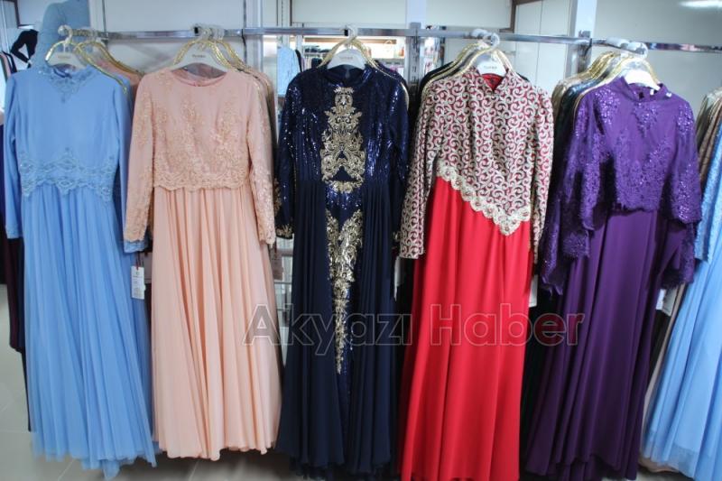 Sezonluk Kıyafetler İndirimli Fiyatlarla Moda Gündem'de