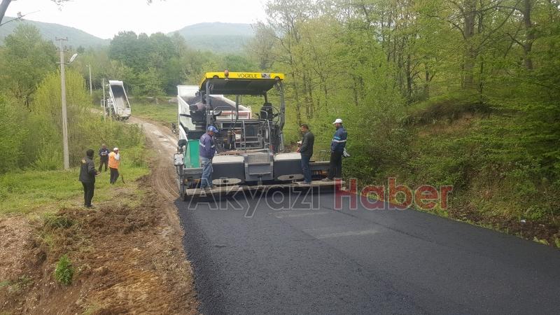 Sıcak Asfalt Serimi Devam Ediyor