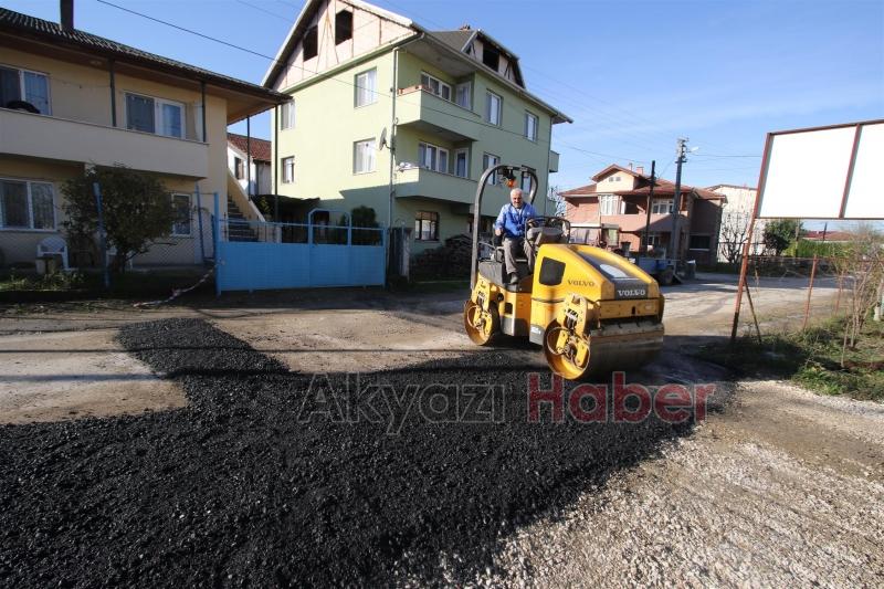 SICAK ASFALT YAMASI İLÇE GENELİNDE DEVAM EDİYOR
