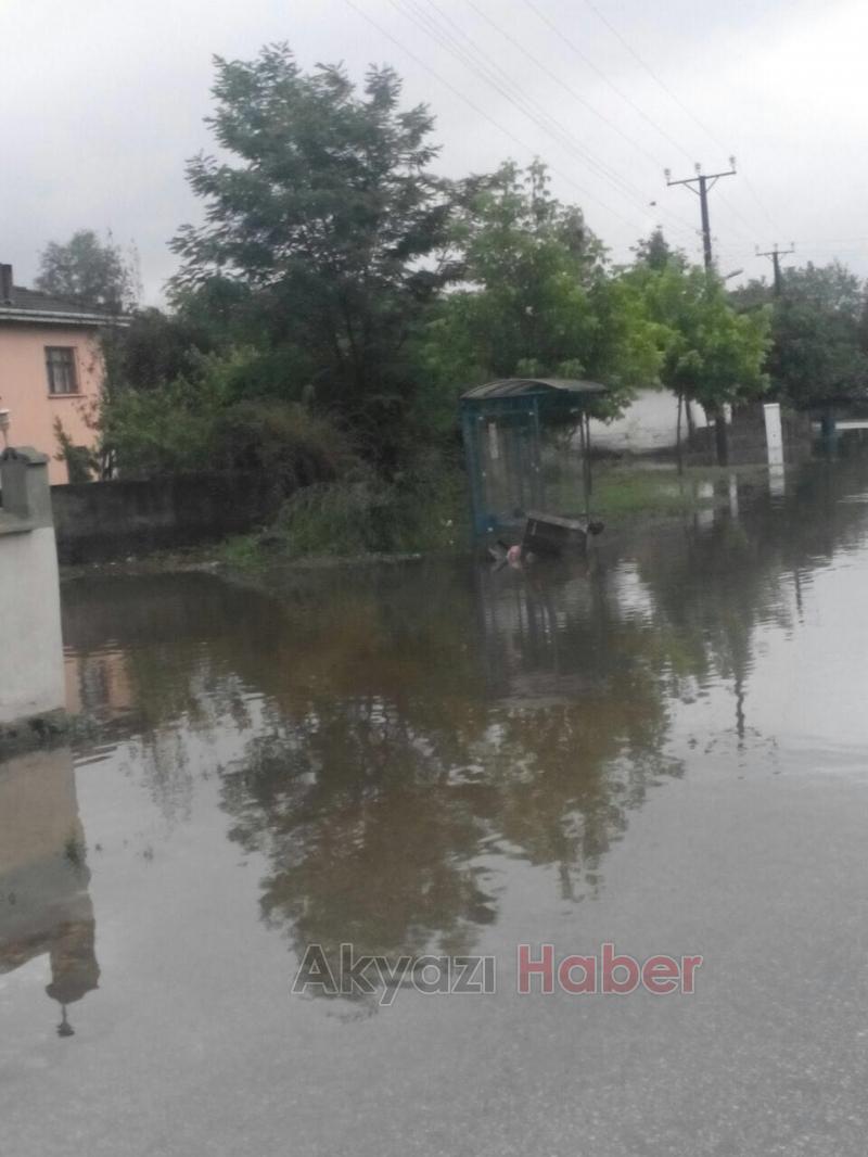 Şiddetli Yağış Hayatı Olumsuz Etkiledi